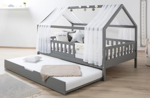 TiCAA Hausbett mit Tüll Kim 90x200 cm, 100x200 cm, 120x200 cm, 140x200 für Jungen & Mädchen, inkl. Rolllattenrost, Zusatzbett und Rausfallschutz variabel, Hellgrau aus Kiefer Massivholz
