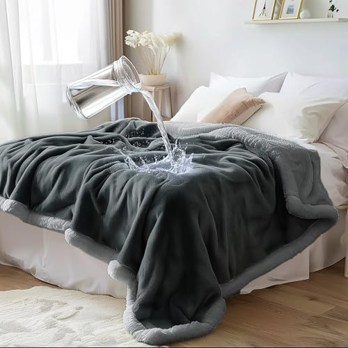 Bedding Aid Manta impermeable tamaño Queen, manta reversible de forro polar, suave, cálida, a prueba de fugas, protector de cama y sofá para niños, mascotas y derrames diarios (gris carbón/gris