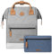 Cabaïa - Adventurer Rucksack New York Medium 18L - Wasserabweisend - Laptopfach bis zu 13 Zoll - 2 Vordertaschen - vegan zertifiziert - Rucksack für Reisen und Arbeit, Damen & Herren - Grau