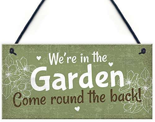 Red Ocean Were In The Garden Front Door Plaque Summer House Sign Garden Shed Mum Nan Friend Gifts