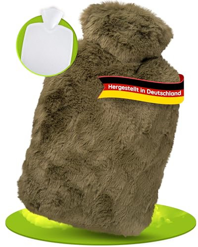 Hugo Frosch Wärmflasche Klassik 1,8l – Made in Germany – mit kuscheligem Flauschbezug Moosgrün – große, auslaufsichere & geruchsneutrale Bettflasche – langlebig & mit waschbarem Bezug