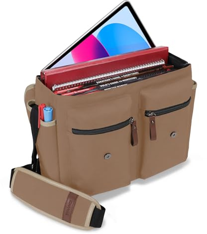 ENHANCE Bolsa de Diseño DND: Elegante Bandolera para Jugadores de rol de Dungeons and Dragons. con Espacio para el Manual del Jugador, Carpetas, Dados y Accesorios, y Bolsillos Laterales (Bronceado)