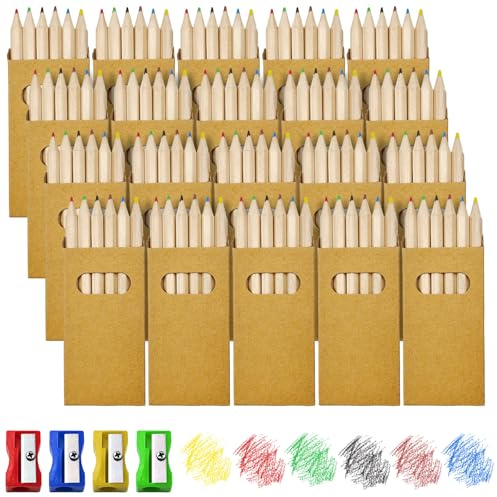 Celepoir 120 Pièces Mini Crayons Kit, 20 Boîtes Portables 6-Couleurs-Crayon et 4 Taillecrayons, 9 cm Courts Crayon, Lot de Petits Crayons pour Dessiner, Peindre, écrire et Prendre des Notes