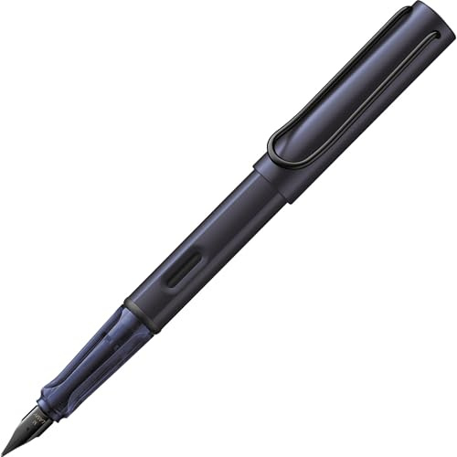 Lamy AL-star dark dusk Füller – Füllhalter mit ergonomischem Griff & polierter Stahlfeder in Strichbreite M – leichtes Aluminiumgehäuse – inkl. Tintenpatrone T 10 blau – Rechtshänder
