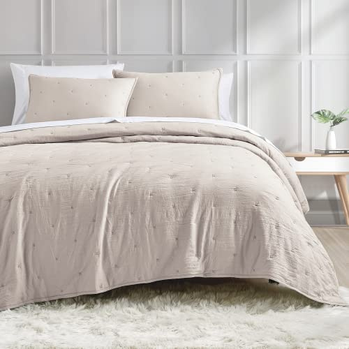 BOURINA Embroidery Quilt Set 3-Piece Oversized Queen Quilt Set Pre-Washed Microfiber Ultra Soft Lightweight Star Embroidery Bedspread Coverlet Set, Beige