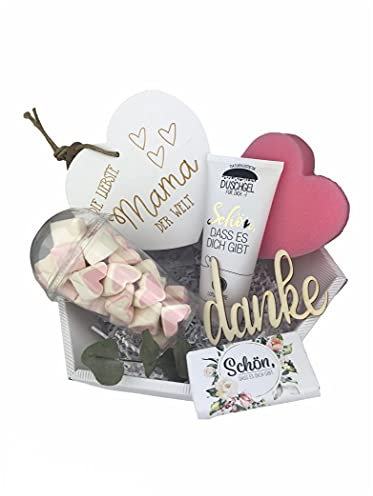 Geschenk für Mama - Duschgel - persönliches Geschenk - graviertes Holzherz- Muttertag - Badeschwamm Herzform - Präsentkorb - Marshmallows - handgefertigter Schriftzug danke - inkl. Geschenkverpackung
