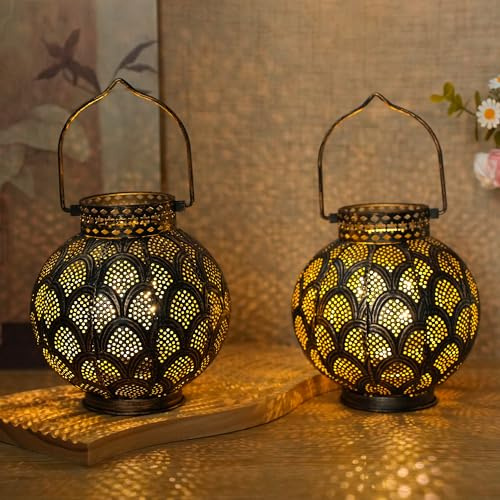 TRIROCKS Juego de 2 lámparas de mesa de metal de estilo marroquí de 7 pulgadas de alto, inalámbricas, con bombillas LED, perfectas para el hogar, sala de estar, fiestas, mesa en interiores (negro con