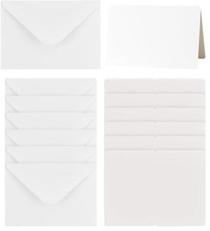 Set di 50 Biglietti Pieghevoli con Busta C6, 14,2x9,5cm Biglietti di Invito Vuoti Biglietti Auguri, Carte Pieghevoli Buste di Carta Kraft per Compleanno Festa Biglietti di Nozze (Bianco)