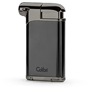 Accendino Colibri-Pacific-in metallo-fiamma Soft-Perfetto per PIPE ottimo per sigarette e sigari.Ricaricabile funziona con gas Butano (non incluso).Spedito in una scatola regalo. Due anni di garanzia.
