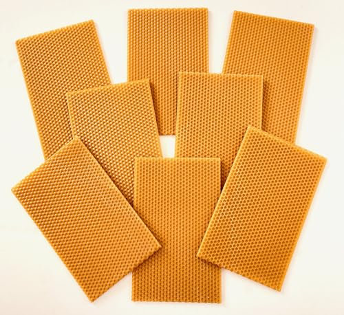 Cera de abeja natural de nuestras propias colmenas. Origen España 100%. Especial para hacer cremas, pomadas, ungüentos, jabones, velas, etc. (65gr. Contiene 4 láminas de 10x12 cm)