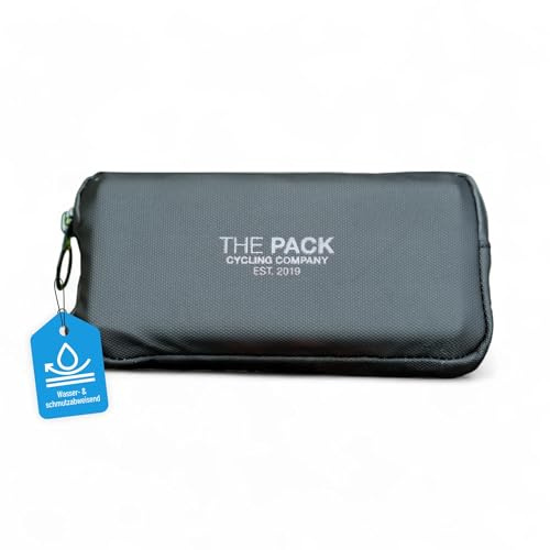 Essentials Case Universaltasche: Wasserabweisendes Fahrradportemonnaie mit Handy- & Kartenfach, als Satteltasche verwendbar, Cycling Wallet für die Trikottasche, Basic Black, 18 x 9 cm - The Pack