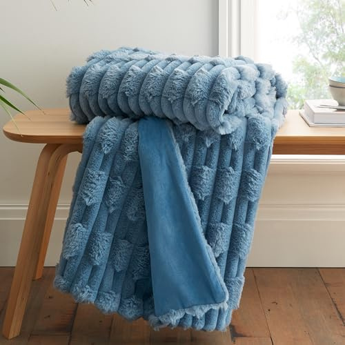 Bianca So Soft Carved Faux Fur 150x200 cm Blanket Throw Blue