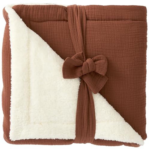 BB&Co Couverture Peluche Toffee - Ultra Douce et ouatinée pour Un Confort Optimal – Idéale dès la Naissance – Verso en Double Gaze de Coton – Parfaite pour l’Hiver