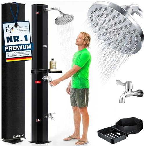 KESSER Doccia solare da 60 litri con ripiano per doccia in metallo, copertura protettiva e borsa | acqua calda max. 60 °C | senza collegamento | doccia piscina campeggio | soffione doccia a pioggia |