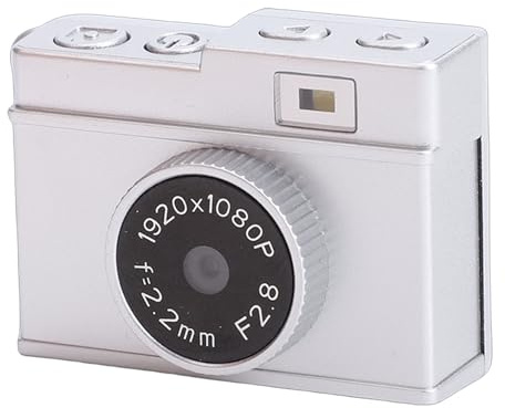 Yanmis Cámara Pequeña Retro, Cámara de Viaje Portátil con Pantalla de 1,14 Pulgadas, Vídeo HD 1080P de 8,6 MP con Lente Gran Angular de 120°, para Adolescentes, Fotografía de Viajes (Silver)