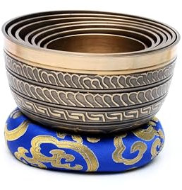 THE NEPAL Klangschalen-Sets von 7 Handgefertigte tibetische Chakra-Heilklangschale für Meditation, Klang, Frieden, Achtsamkeit, Yoga, sieben Chakra-Schalen