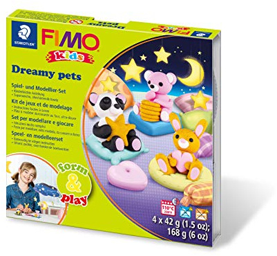 STAEDTLER FIMO kids 8034 Dreamy Pets-set – 4 x 42 g med verktyg | Ugnshärdande lera med glitterguld, modelleringsverktyg & klistermärken – skapa drömlika djur – Art.-Nr. 8034 28 LY