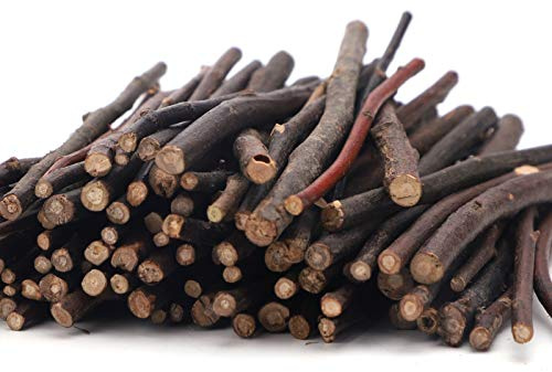 Branch Wood Sticks,200 Pieces Natural Unfinished Craft Branches,4 Inches Wood Log Sticks for DIY Arts Crafts Photo Props Home Decor Floristry,3-5mm in Diameter
