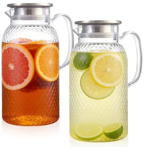 2 stycken plastkanna med lock, 1,8 liters vattenkanna för kylskåp, vattenkaraff med handtag, istekanna transparent juicekanna kylskåpsklipp BPA-fri för juice lemonad sangria kaffe mjölk