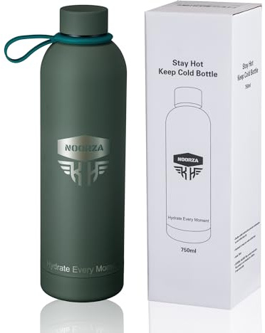 NOORZA Bottiglia Isotermica 750 ml–Acciaio Inossidabile a Doppia Parete–Ermetica e Antigoccia con Laccetto Elastico –Mantiene le Bevande Calde o Fredde –Sport, Campeggio, Escursionismo –Forest Green