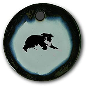 Schöner Keramik-Anhänger „Border Collie“ in braun-blau-grün marmoriert; Schmuck Kette Kettenanhänger Geschenk Kunsthandwerk Keramik rund Talisman Halskette Aufmerksamkeit Mitbringsel individuell