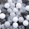 PlayMaty 100er Pack Bunte Bälle ohne Phthalate und BPA, Stressbälle aus crushsicherem Kunststoff für Kinder Spielhäuser, Pool-Bälle für Ballgruben, 2,16 Zoll (Grau-Weiß)