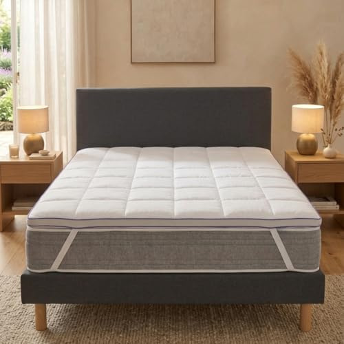 RESTBULLE Surmatelas de Confort Moelleux 140 x 190 cm - Qualité Hôtellerie - Fabriqué en France - Epaisseur Totale de 7cm - Enveloppe Déhoussable et Lavable - Certifié Oeko-Tex