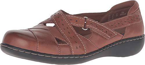Clarks Women's Ashland Spin Q Slip-on Loafer, Tan, 8 M US