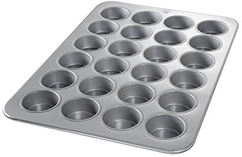 Chicago Metallic 45285 Jumbo Muffin Pan,24 Moulds