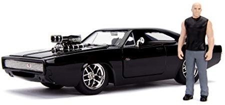 Jada Toys Fast & Furious, 1970 Dodge Charger Street, Spielzeugauto inkl. Dominic Toretto Figur, zu öffnende Türen, Kofferraum, abnehmbare Motorhaube, schwarz