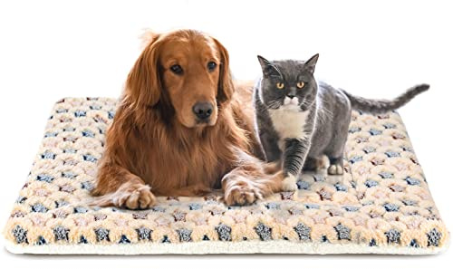 MORA PETS Large Dog Crate Bed 42 Inch Reversible Pet Mat for Large Dogs | Soft Fleece Pet Blanket Mat with Star Pattern, Washable Dog Bedding for Crates and Indoor Sleeping Areas, Brown 106x71cm
