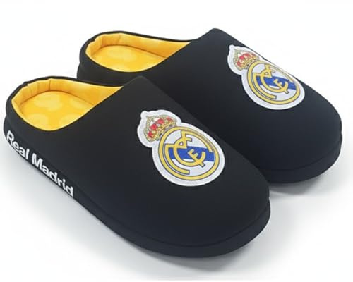 Real Madrid Zapatillas de casa para hombre – Oficiales, cómodas y acolchadas (tallas 39/40 a 45/46) (Negro, 39/40, Sistema tallas calzado EU, Adulto, Números (rango), mediano, 39, 40)