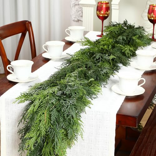 SHareconn PE Christmas Garland, Realistic Evergreen Imitation Pine and Cypress Leaves Cedar Garland, Indoor/Outdoor Christmas Decorations for Stairs, Fireplaces, Dining Tables, Doors, Railings, 9FT