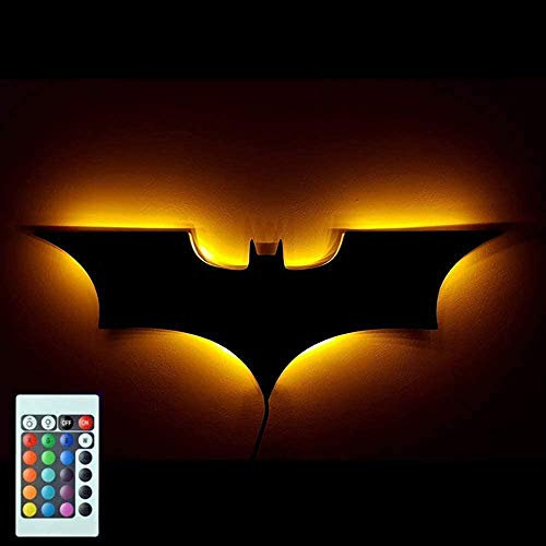 Puzzlos - Lámpara LED de pared con control remoto, luz nocturna colorida de Batman para dormitorio, KTV, pasillo, decoración de pared (batería)