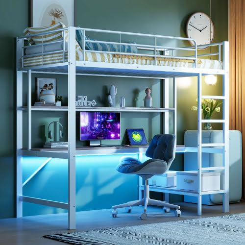 Cama alta de 90 x 200 cm con LED y enchufe USB, cama infantil con escritorio y varios estantes, cama individual con escalera y barandilla, cama alta para niños, color blanco (sin colchón)