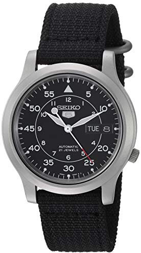 Seiko 5 Automatische Herrenuhr mit schwarzem Ziffernblatt, analogem Display und schwarzem Stoffarmband SNK809K2