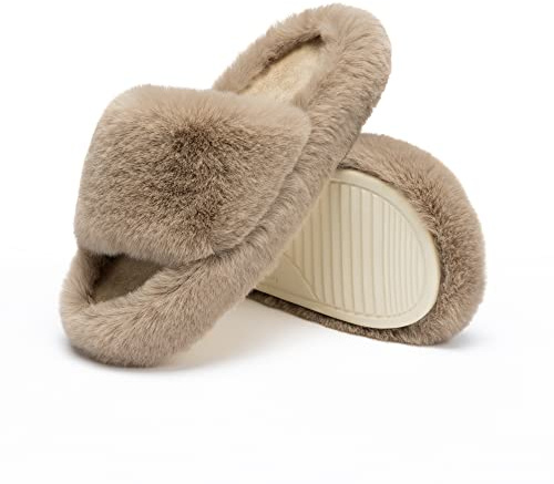 Chantomoo Women's Light Brown Fuzzy Plush Comfy Faux Fur Lined Memory Foam Slippers Size 5-6