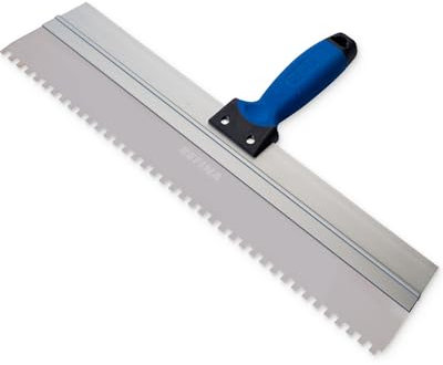 REFINA Spatule dentelée pour couches de base et monocouche – Spatule en acier inoxydable de 465 mm avec lame crantée carrée de 6 mm (C2) et poignée ergonomique – Outils de rendu pour réduire les