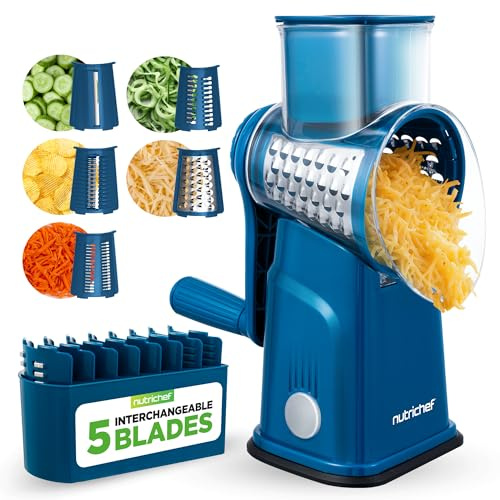 NutriChef Mandolina per Verdure 5 in 1 e Grattugia Formaggio per Cucina, Affetta Verdure con 5 Lame Intercambiabili, Manovella, Base a Ventosa e Contenitore, Accessori Cucina, Blu