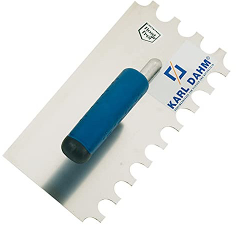 Karl Dahm Frattazzo Dentato con Impugnatura Morbida I Spatola per piastrelle con denti centrali da 20/15 mm I Frattazzo con Impugnatura Ergonomica Morbida I Facile Stesura di Strati Adesivi - 10645