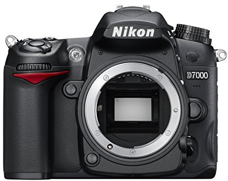NIKON Fotocamera Reflex Nikon D7000 Body (Solo Corpo)