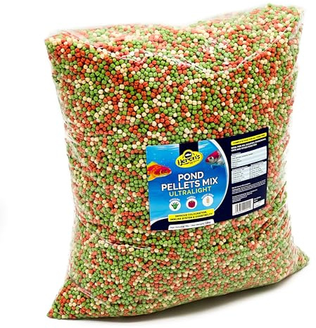 HERONS - Pond Pellets Mix Ultralight 15L - Floating Pellets for Koi, Carp and Coldwater Fish - Immune System Boost - With Spirulina and Paprika - Complete Feed for Pond Fish - 1.6 KG