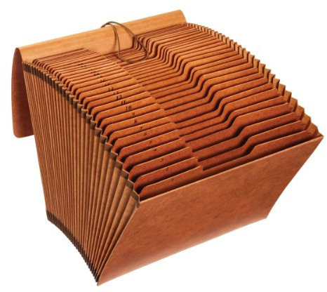 Globe Weis Globe-Weis/Pendaflex Heavy Duty 31-Pocket Expanding File with Flap, 1-31 Index, Letter Size, Brown, (R117DLHD)