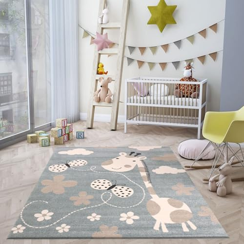 VIMODA Barnmattor giraff med fjäril och blommor | Barnmatta för flickor och pojkar | Matta för barnrum blå | Mattor fria från skadliga ämnen, barnrumsmattor (Oeko-Tex), mått: 80 x 150 cm