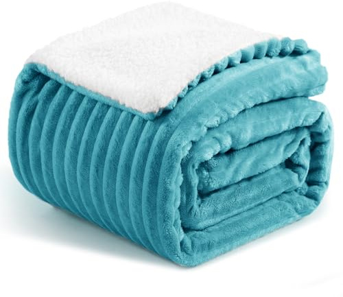 Aisbo Dicke Cord Sherpa Decke Türkis - Warme Kuscheldecke Flauschig 150x200 cm XL Winter Plüsch Kuscheldecken als Sofadecke Couchdecke Überwurf Wohndecke