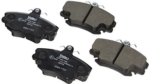 VALEO - Plaquettes de frein First - 301002 - Jeu de 4 plaquettes - Essieu avant - Entièrement équipés avec accessoires montés