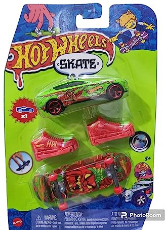 Hot Wheels Skateboard Spielzeugfahrzeug mit Diecast Enforcer für Kinder ab 5 Jahren