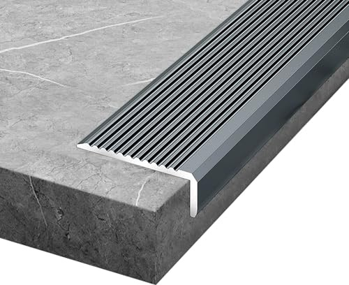 90cm Profilo per Gradini Scale Autoadesivo in Argento, Protezione per Bordi di Scale Antiscivolo in Alluminio, Profilo Angolare per Scale interne ed esterne(Gray,Self-Adhesive)