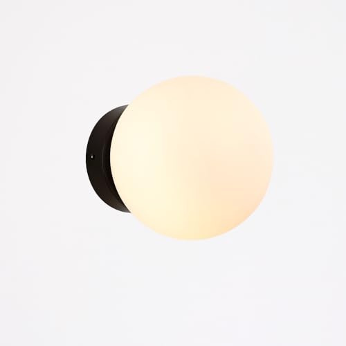 Aplique de pared Negro ROBER. Lámpara decorativa con Pantalla Esférica de Cristal Opalino. Estilo Elegante y minimalista, E27 G45. Aplique de pared para dormitorios, sala de estar, baños, Pasillo.