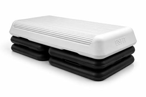 BSFIT Step Aerobic Profesional - Altura Ajustable 11cm/16cm/21cm - Plataforma de Fitness para Casa y Gimnasio - Fabricado en España - Superficie Antideslizante (Step Profesional + 4 Elevadores)